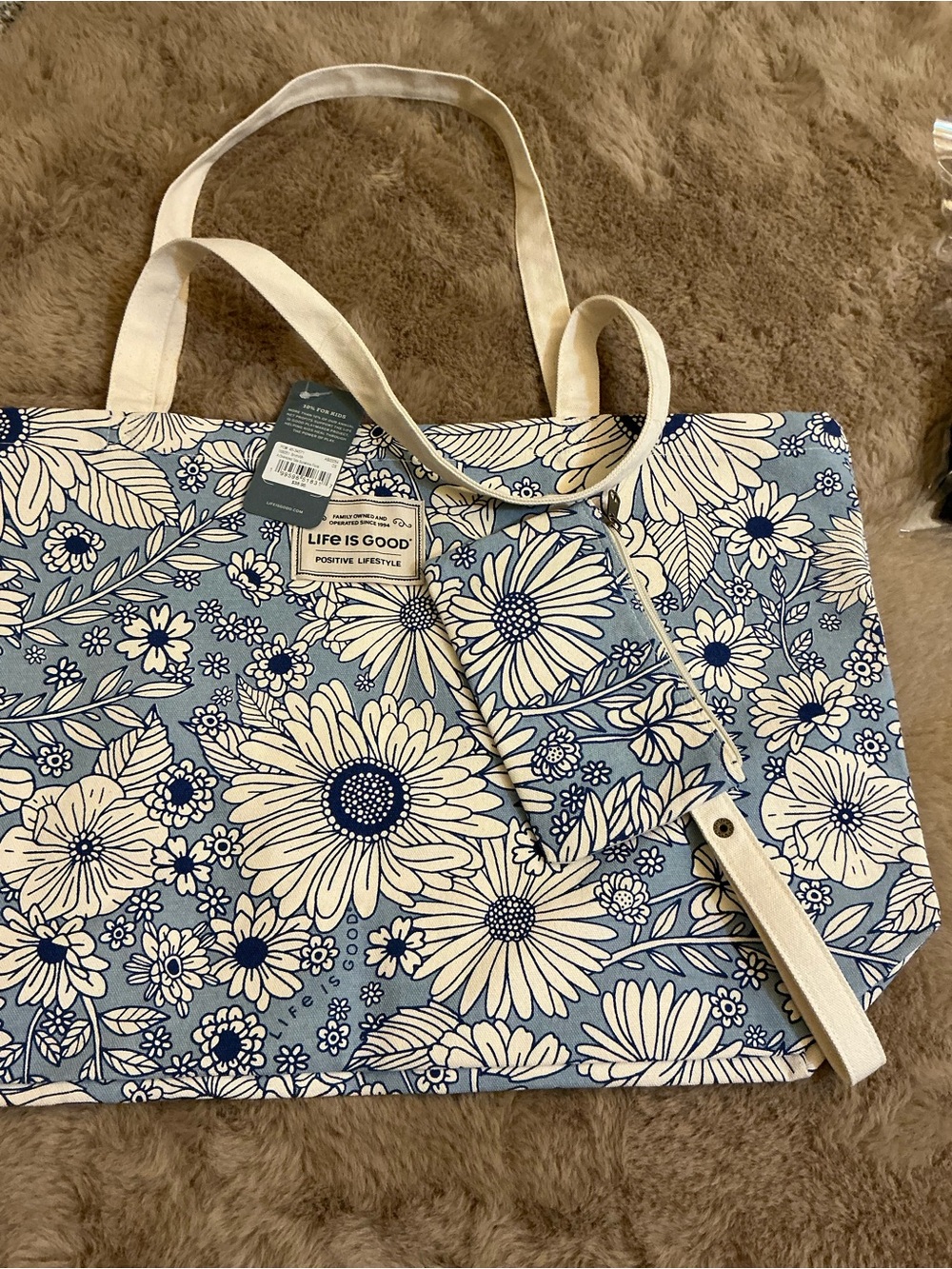 NWT Life Is Good A Oversized Tote Sunshine Floral Bag & Matching Pouch Set - Picture 2 of 3